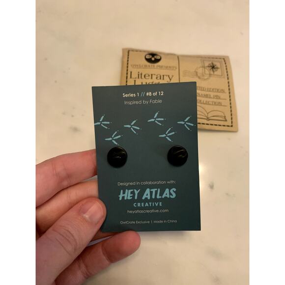 Owlcrate Literary Luggage Pin 8/12 Fable - Picture 2 of 2